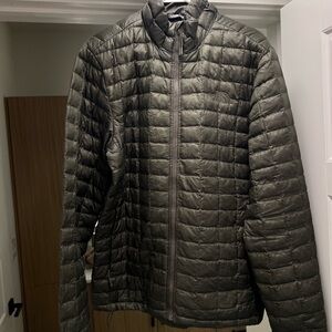 The North Face Men's Thermoball Puffer Jacket - olive green